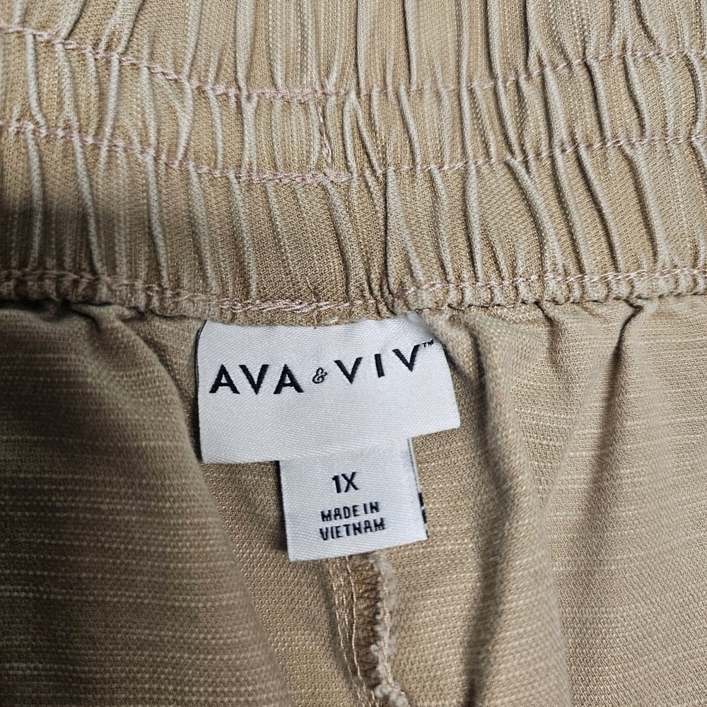 Ava & Viv Womens 1X Khaki Tan Smocked Elastic Waist Utility Shorts - Picture 6 of 8
